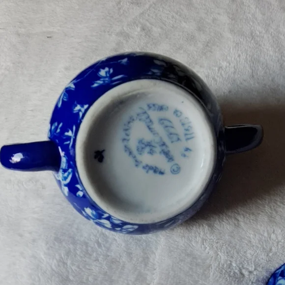 Blue Floral sugar and creamer Set April Cornell 1999 - Picture 3 of 6